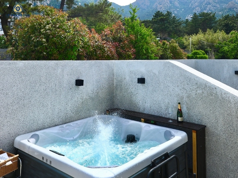 4 person hot tub 4 person hot tub