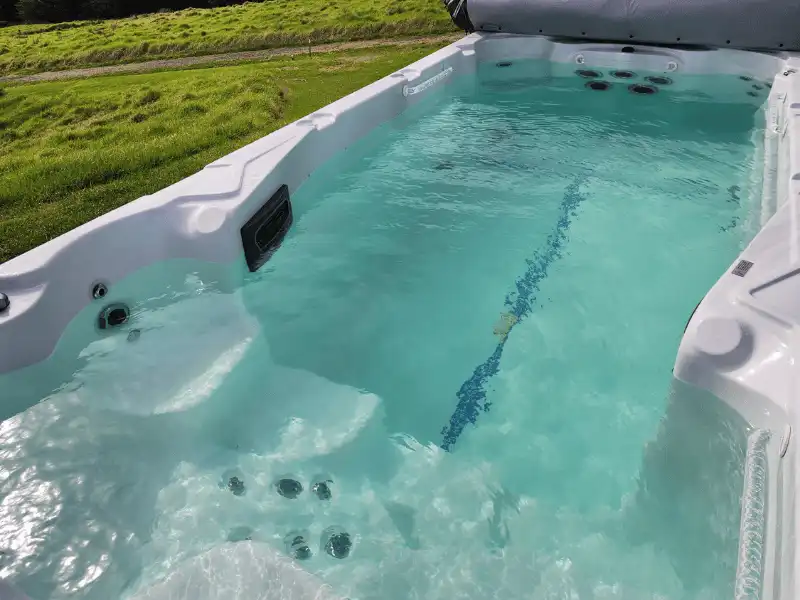 pool & hot tub